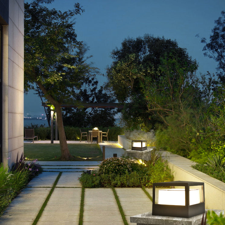 Industrial Waterproof Aluminum Cylinder LED Landscape Lawn Light