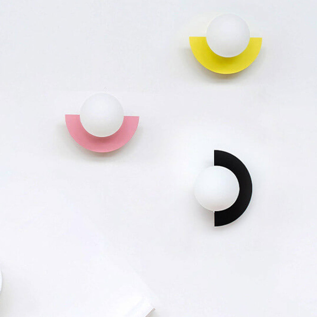 Modern Minimalist 1-Light Glass Wall Sconce with Colorful Spherical Semicircle Design