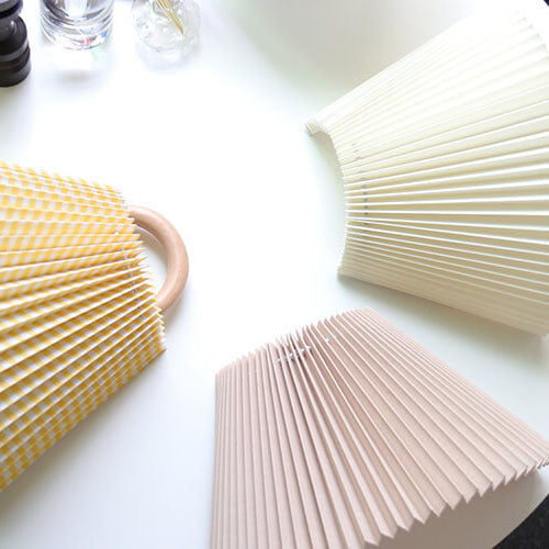 Modern Solid Wood Pleated Semi-Circular 1-Light Wall Sconce Lamp